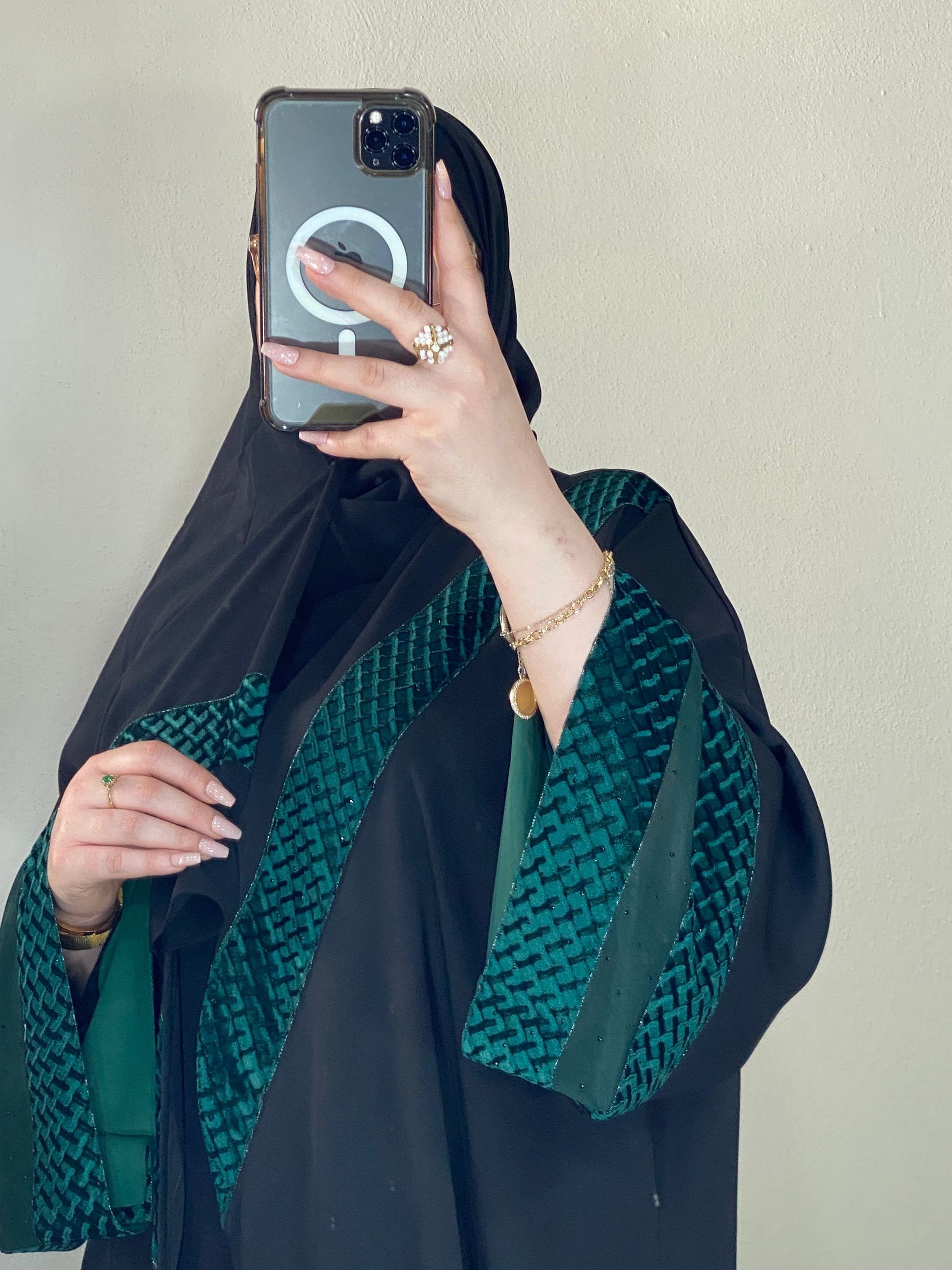 ABAYA SULTANA