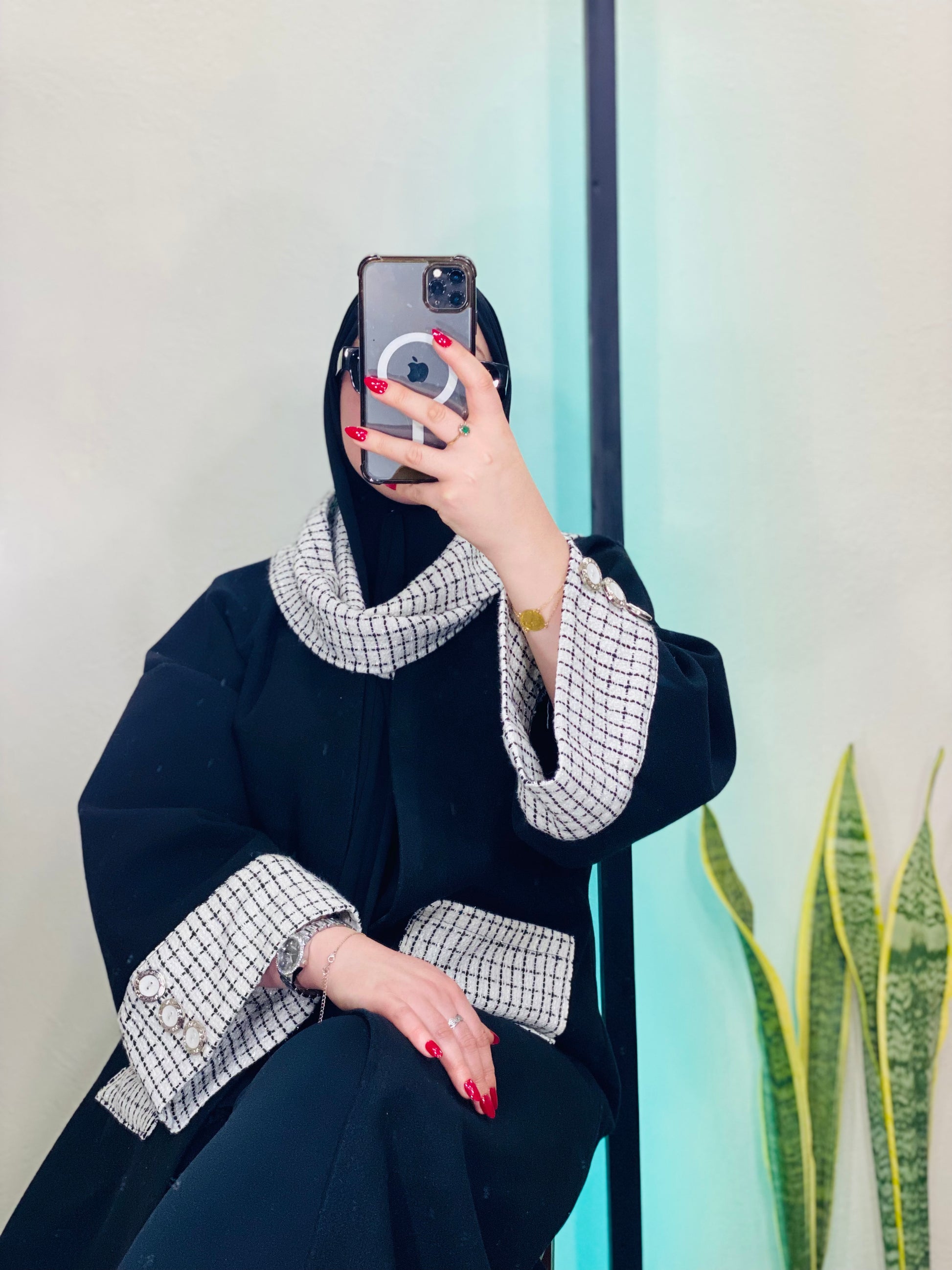 MONTEAU ABAYA